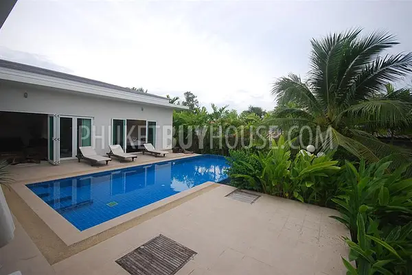 PHU1484: 3 Bedroom Luxury Pool Villa in Ko Kaeo behind The Boat Lagoon. Photo #4