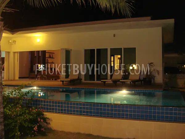 PHU1484: 3 Bedroom Luxury Pool Villa in Ko Kaeo behind The Boat Lagoon. Photo #8