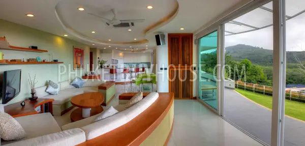 CHA1251: Modern 6-Bedroom Seaview Villa on Chalong Hill. Photo #11