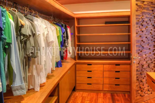CHA1251: Modern 6-Bedroom Seaview Villa on Chalong Hill. Photo #14