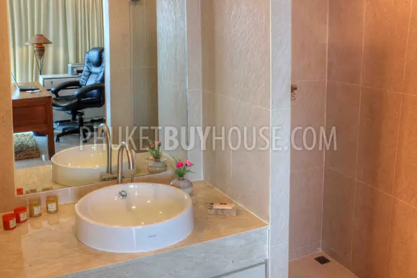 CHA1251: Modern 6-Bedroom Seaview Villa on Chalong Hill. Photo #17