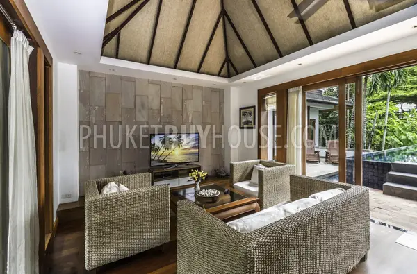 SUR1293: Luxury Three Bedroom Villa in Surin. Photo #6