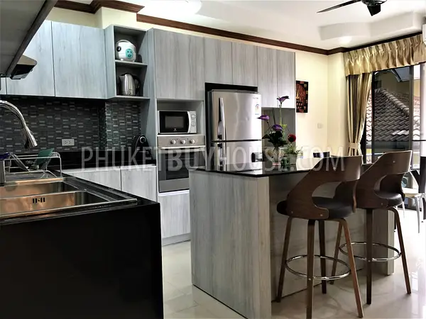 PAT5722: Exclusive 2-Bedroom Apartment in Heart of Patong. Photo #2