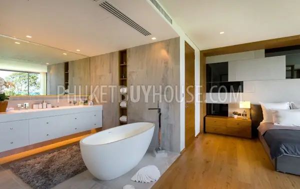 PAT3784: Sea View Apartment at Luxury Condominium in Patong. Photo #8