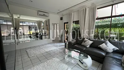 PAT22432: Centrally Located 2-Bedroom, 2-Bathroom Condominium in Patong For Sale. Fotoğraf #2
