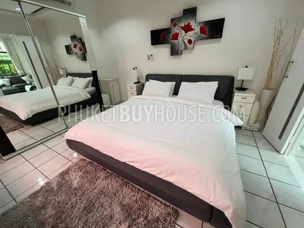 PAT22432: Centrally Located 2-Bedroom, 2-Bathroom Condominium in Patong For Sale. 照片 #8