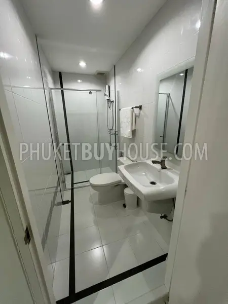 PAT22432: Centrally Located 2-Bedroom, 2-Bathroom Condominium in Patong For Sale. 照片 #12
