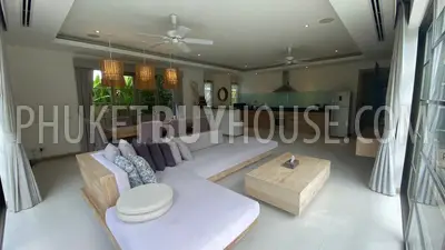 BAN22433: Luxurious 3-Bedroom Private Pool Villa for Resale Near Bang Tao Beach. Fotoğraf #5