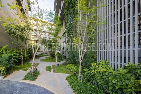 BAN22434: Grand Three-Bedroom Pool Terrace Apartment with Direct Pool Access For Sale . Photo #14
