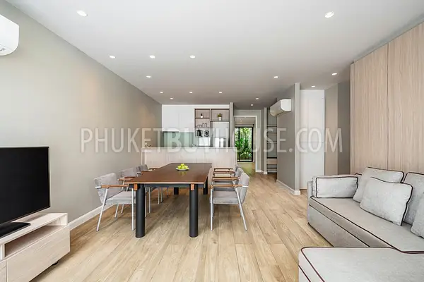BAN22434: Grand Three-Bedroom Pool Terrace Apartment with Direct Pool Access For Sale . Photo #5