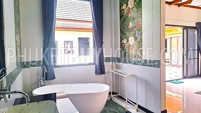 TAL22421: Beautiful Pool Villa in Thalang For Sale. Fotoğraf #28
