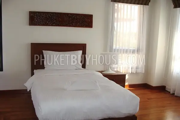 BAN1536: 4 Bedroom Townhouse with overlooking the Laguna golf course. Photo #3