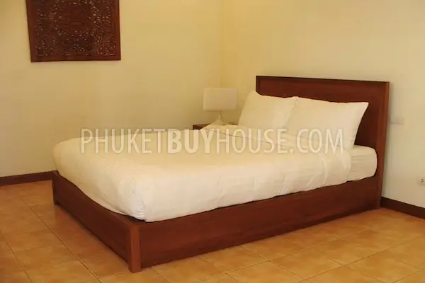 BAN1536: 4 Bedroom Townhouse with overlooking the Laguna golf course. Photo #4