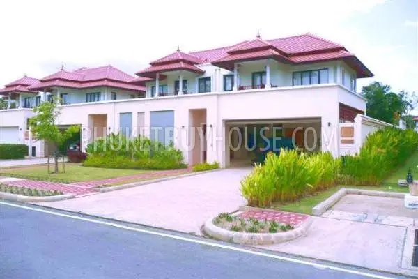 BAN1536: 4 Bedroom Townhouse with overlooking the Laguna golf course. Photo #10