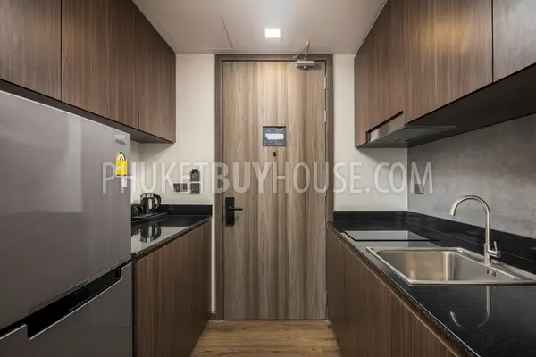 KAR22452: Charming 1-Bedroom Apartment with Mountain Views, Just Steps from Karon Beach Resale. Fotoğraf #5