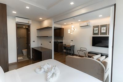 KAR22452: Charming 1-Bedroom Apartment with Mountain Views, Just Steps from Karon Beach Resale. 照片 #9