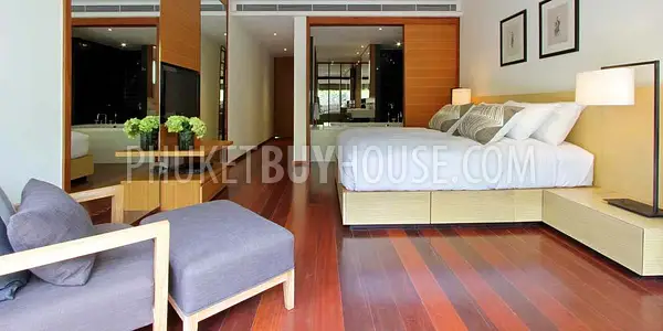 SUR7152: Luxurious 5-Bedrooms Apartment near Surin Beach. Fotoğraf #16