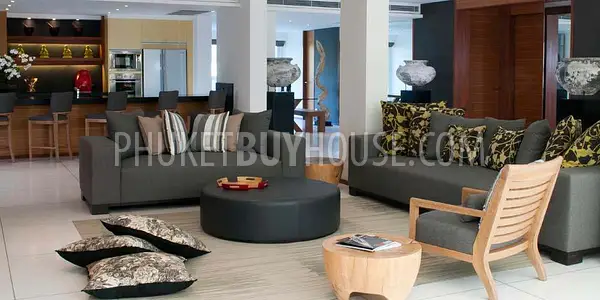 SUR7152: Luxurious 5-Bedrooms Apartment near Surin Beach. Fotoğraf #9
