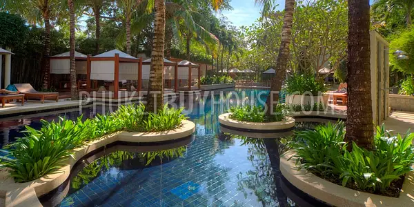 SUR7152: Luxurious 5-Bedrooms Apartment near Surin Beach. Fotoğraf #24