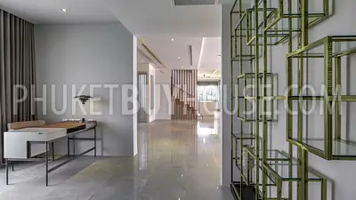 LAG22460: Exquisite Resale Villa with 4 +1 Bedrooms in Laguna – A Sanctuary of Elegance and Comfort. Fotoğraf #39