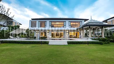 LAG22460: Exquisite Resale Villa with 4 +1 Bedrooms in Laguna – A Sanctuary of Elegance and Comfort. Fotoğraf #1