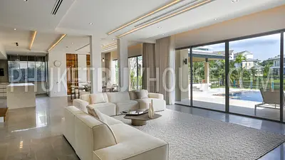 LAG22460: Exquisite Resale Villa with 4 +1 Bedrooms in Laguna – A Sanctuary of Elegance and Comfort. Fotoğraf #37
