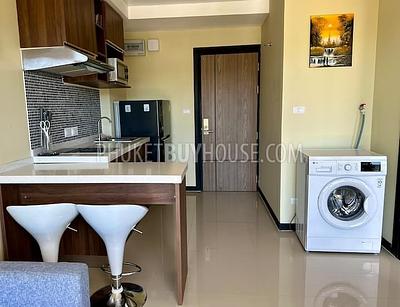NAI22461: Stylish 36 m² Apartment Near Nai Harn Beach – 8th Floor with Balcony Resale. 照片 #7