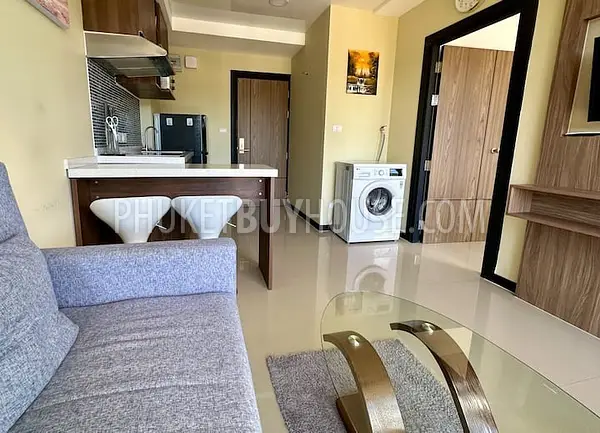 NAI22461: Stylish 36 m² Apartment Near Nai Harn Beach – 8th Floor with Balcony Resale. 照片 #13