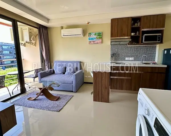 NAI22461: Stylish 36 m² Apartment Near Nai Harn Beach – 8th Floor with Balcony Resale. 照片 #4