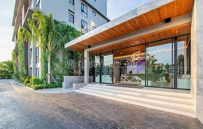 BAN22463: Modern 33m² Apartment Near Bang Tao Beach - Fully Furnished Resale. Photo #1