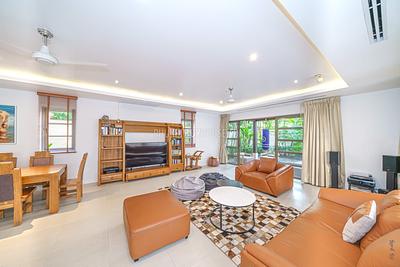 BAN5438: 4 Bedroom Villa in Five Star Residence in Bang Tao. Photo #21