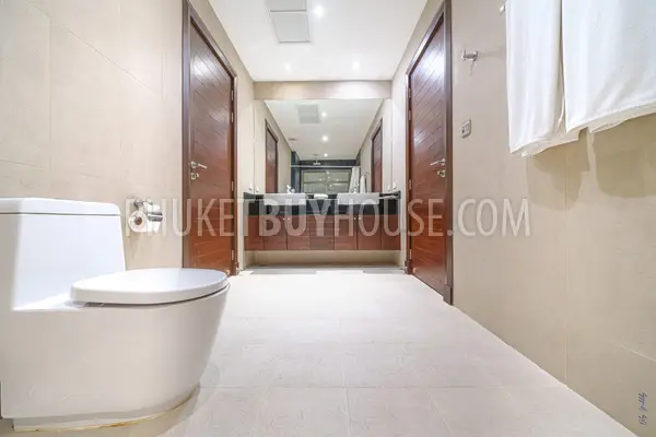 BAN5438: 4 Bedroom Villa in Five Star Residence in Bang Tao. Photo #11