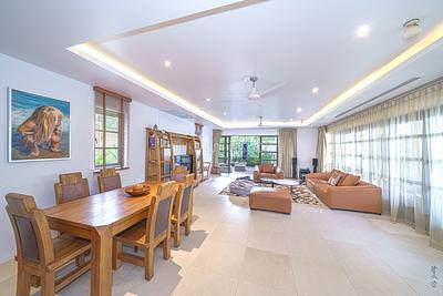 BAN5438: 4 Bedroom Villa in Five Star Residence in Bang Tao. Photo #40