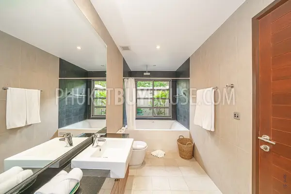 BAN5438: 4 Bedroom Villa in Five Star Residence in Bang Tao. Photo #37
