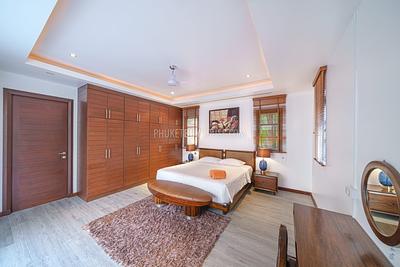 BAN5438: 4 Bedroom Villa in Five Star Residence in Bang Tao. Photo #32