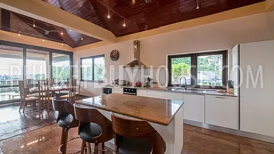 KAT7168: Villa with 5 Bedrooms and Pool in Kata. Photo #2