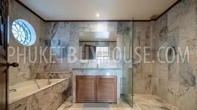KAT7168: Villa with 5 Bedrooms and Pool in Kata. Photo #3