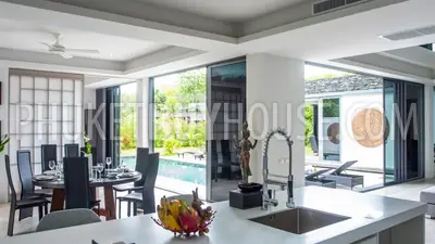 CHE7173: Four+1 Bedroom Villa with Big Land Plot in Cherngtalay. Photo #5