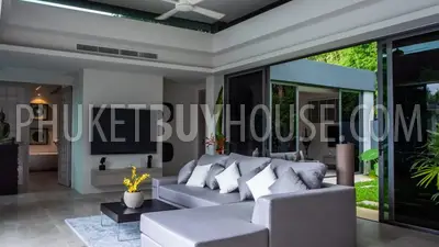 CHE7173: Four+1 Bedroom Villa with Big Land Plot in Cherngtalay. Photo #15