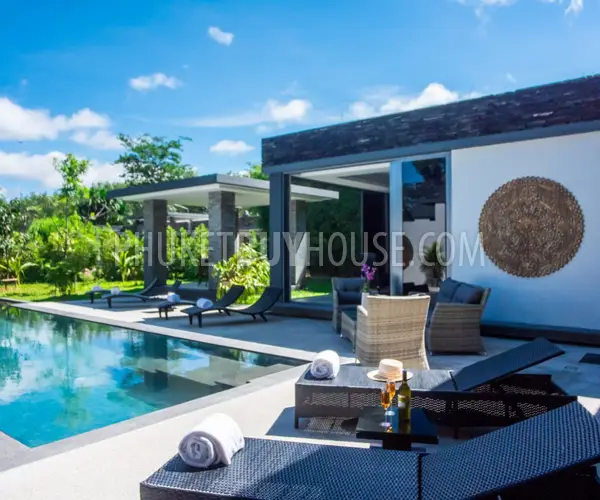 CHE7173: Four+1 Bedroom Villa with Big Land Plot in Cherngtalay. Photo #1