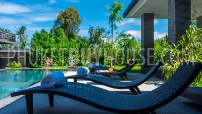 CHE7173: Four+1 Bedroom Villa with Big Land Plot in Cherngtalay. Photo #18