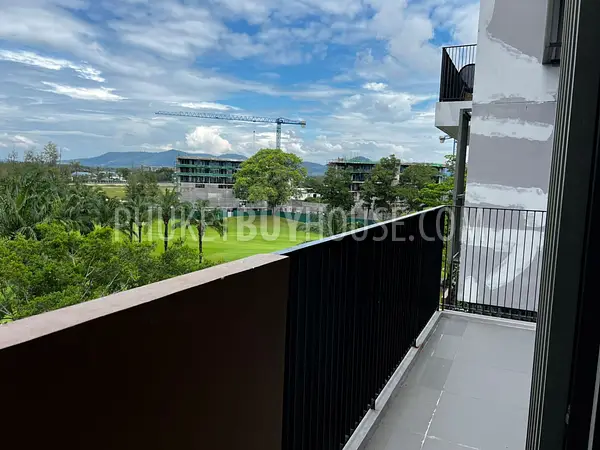 LAG22475: 2-Bedroom Apartment Near Bang Tao Beach, Laguna Resale. Photo #4