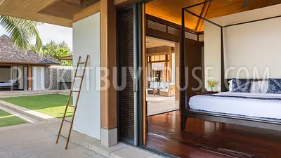 PHA22488: Breathtaking 6-Bedroom Beachfront Villa with Infinity Pool and Lush Gardens. Photo #7