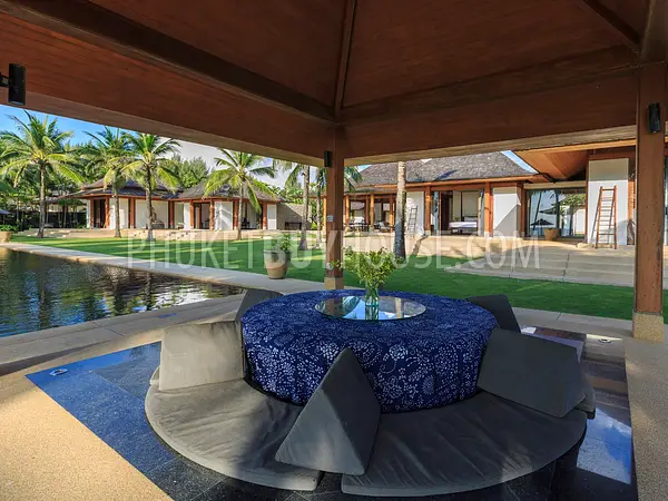 PHA22488: Breathtaking 6-Bedroom Beachfront Villa with Infinity Pool and Lush Gardens. Photo #18