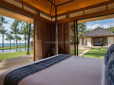 PHA22488: Breathtaking 6-Bedroom Beachfront Villa with Infinity Pool and Lush Gardens. Photo #11