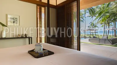 PHA22488: Breathtaking 6-Bedroom Beachfront Villa with Infinity Pool and Lush Gardens. Photo #10