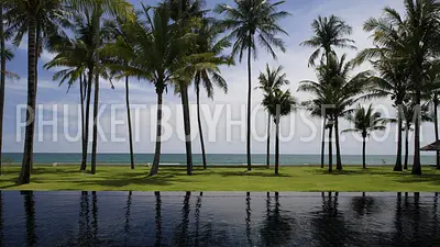 PHA22488: Breathtaking 6-Bedroom Beachfront Villa with Infinity Pool and Lush Gardens. Photo #14