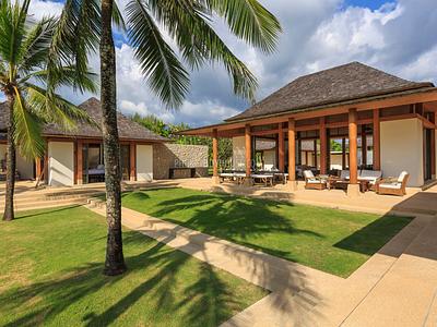 PHA22488: Breathtaking 6-Bedroom Beachfront Villa with Infinity Pool and Lush Gardens. Photo #3