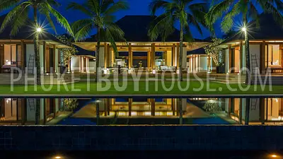 PHA22488: Breathtaking 6-Bedroom Beachfront Villa with Infinity Pool and Lush Gardens. Photo #1