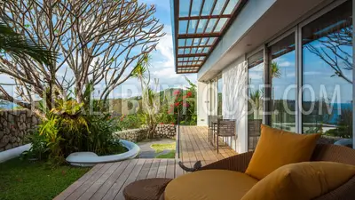 SUR7186: Elegant 3-Bedroom Villa on the Hill in Surin. Photo #7